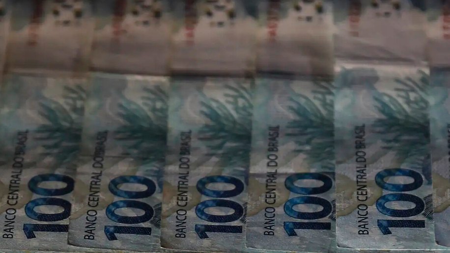 Lula veta benefícios à venda de jogadores e a regras de fidelidade