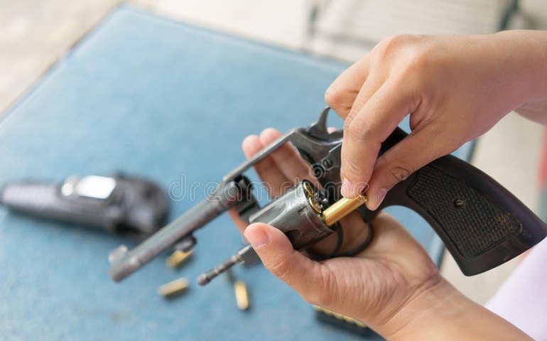 Homem atira no rosto de adolescente que trabalhava como ajudante de pedreiro, em Palmeira dos Índios