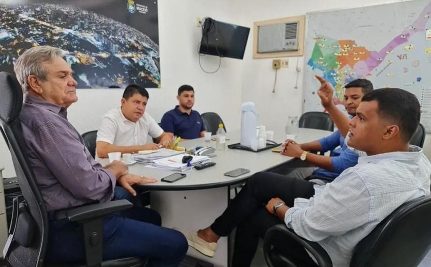 Vice-prefeito e superintendente discutem prioridades da Iluminação Pública