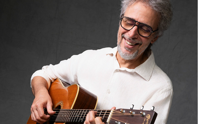 Vitor Ramil estreia no Rio com shows de “Mantra Concreto” e convidados especiais