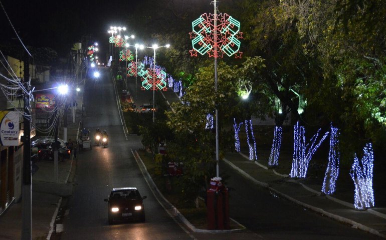 Abertura do Natal de Luz emociona população de Palmeira dos Índios