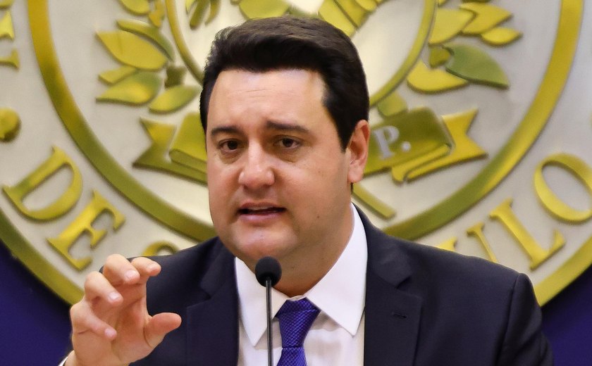 Ratinho Jr. e Cristina Graeml lideram disputa ao Senado pelo PR; Moro sai na frente no governo