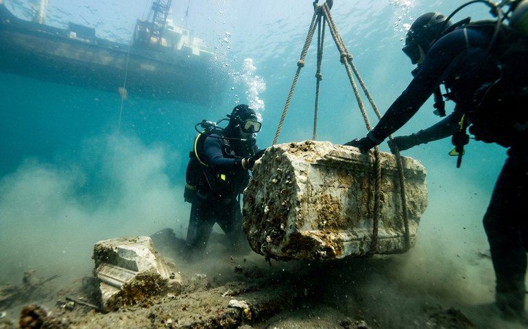 Evidência do transporte de mármore do Partenon no navio de Lord Elgin é descoberta na Grécia