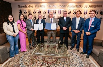 Deputado Galba Novaes participa da adesão do município de Taquarana ao programa Moradia Legal