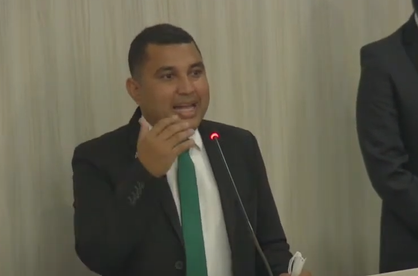 Vereador faz apelo e pede compromisso de parlamentares com ambulantes de Maceió