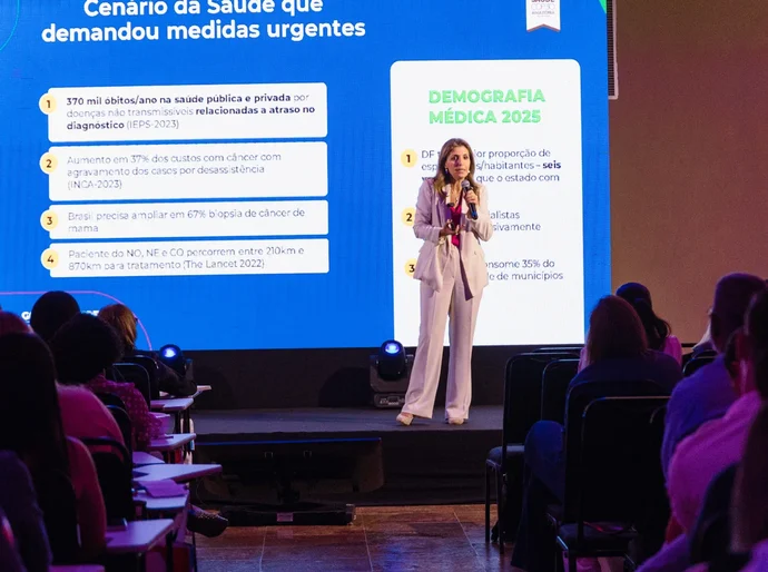 Transformação Digital no SUS é destaque durante segundo dia do Congresso da AMA