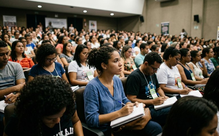 Prova Nacional Docente revela que meio milhão de futuros professores estão aptos a lecionar