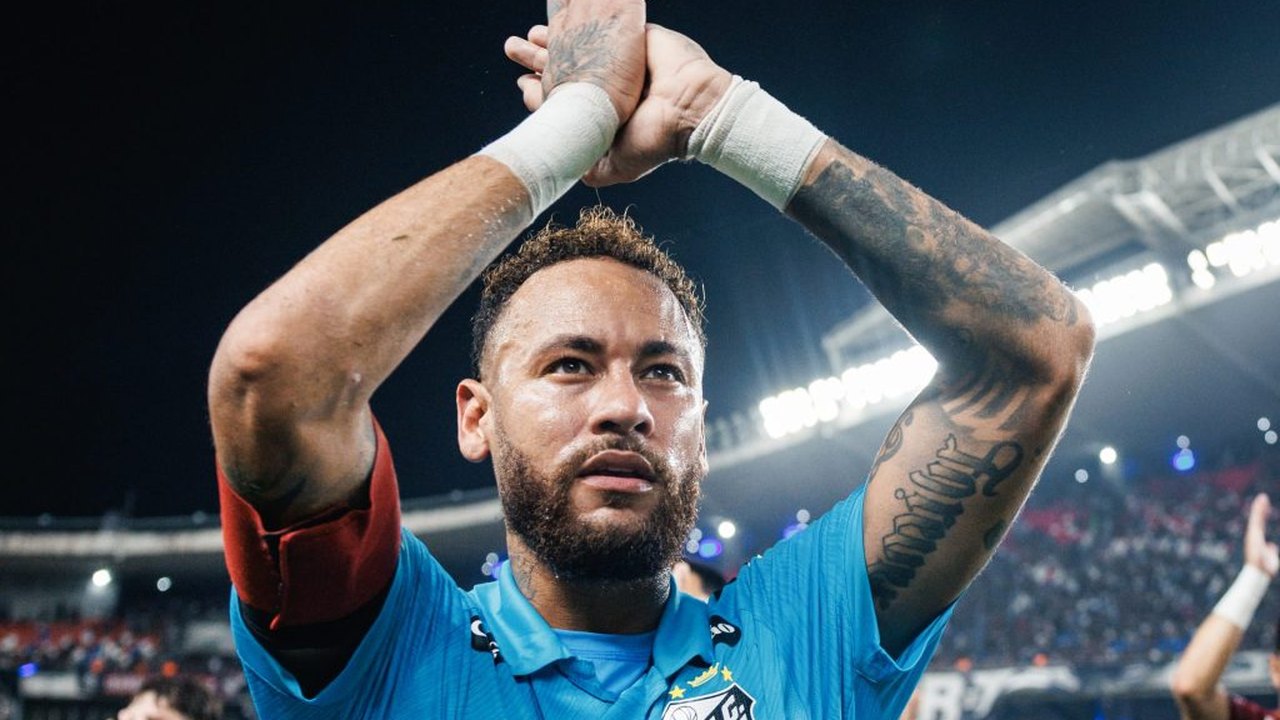 Neymar compara elenco do Santos ao time de Messi nos EUA: 'Inter Miami do Brasil'