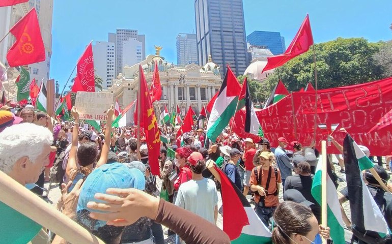 A poucos metros da Cúpula do G20, manifestantes protestam mortes em Gaza e no Líbano (VÍDEOS)