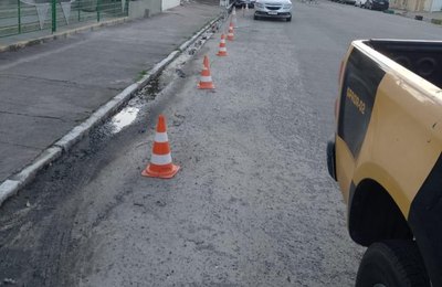 Cones e outros objetos são recolhidos pelo DMTT em ação durante o São João Massayó