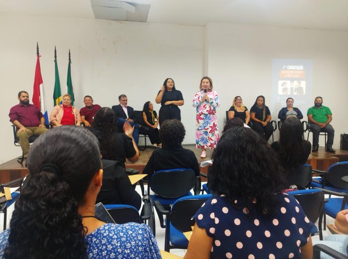 Secdef lança projeto piloto de atendimento 24 horas da Central de Intérpretes de Libras