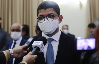 Aprovação de pacotes garante reestruturação de carreiras e aumento geral para os servidores 