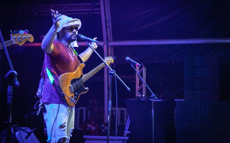 Servidor da Cultura se destaca com apresentações musicais no sudeste