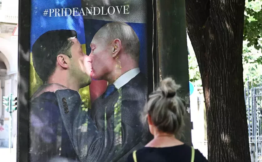 Kremlin não descarta cúpula 'bem preparada' entre Putin e Zelensky