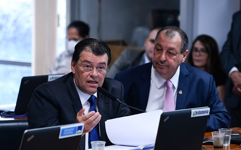 Braga adia apresentação de parecer da reforma