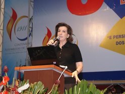 Supernanny foi uma das palestrantes do 6º Congresso Nacional de EBD
