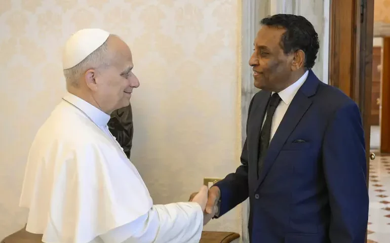 Papa Leão XIV recebe premiê do Sudão no Vaticano e reforça apelo urgente pela paz