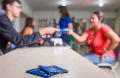 Maceió impulsiona geração de empregos em Alagoas no primeiro semestre de 2025