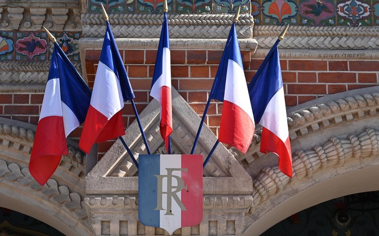 Estabilidade do novo gabinete da França, que é semelhante aos 2 anteriores, gera dúvidas, diz mídia