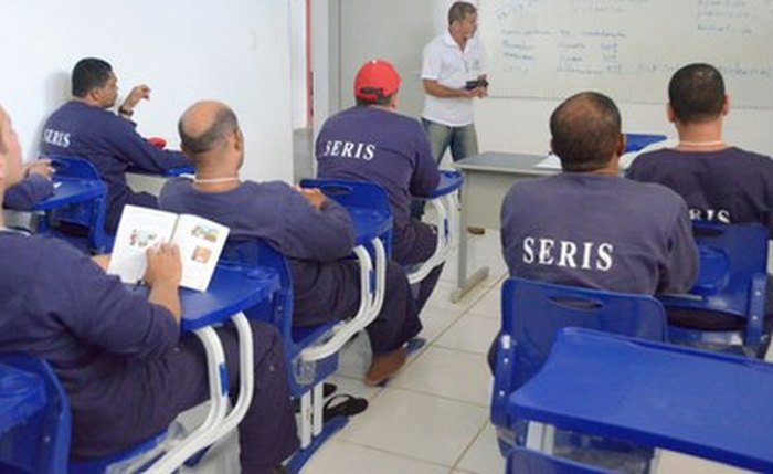 Reeducandos do sistema prisional alagoano se preparam para o Encceja 2019