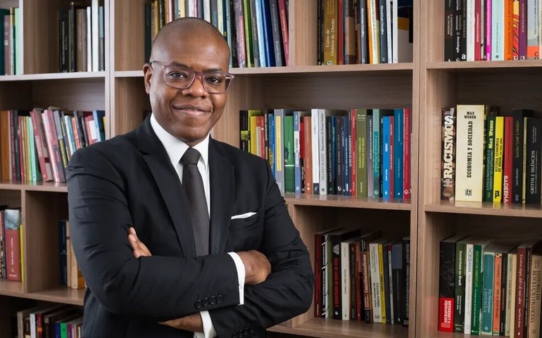 Quem é Silvio Almeida, ministro dos Direitos Humanos do novo governo Lula