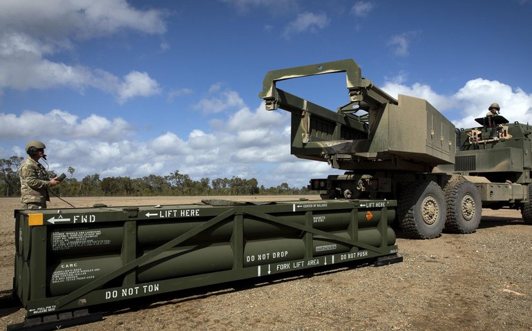 'Loucura sem limites': EUA podem desencadear 3ª Guerra Mundial, diz político francês