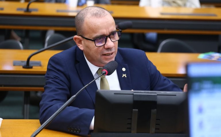 Comissão aprova projeto que aumenta pena para quem usa inocente para dissimular tráfico de drogas