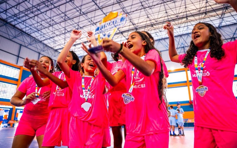 Gincana esportiva marca inauguração do Ginásio Tenente Madalena em Maceió