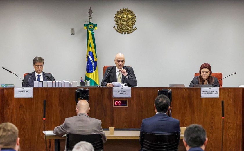 Moraes inicia interrogatório de Bolsonaro na ação da trama golpista
