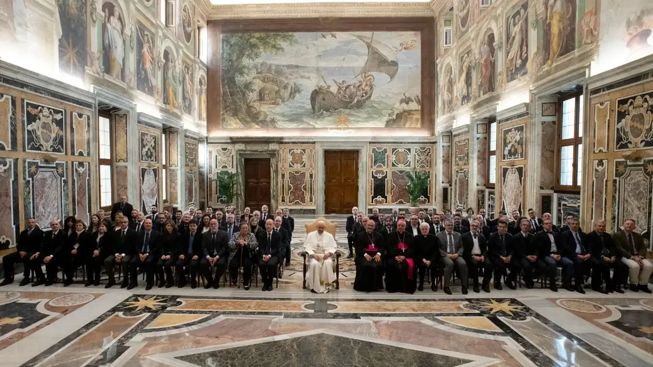 'Crise aguda': Igreja Católica vive pressão para se adaptar a um 'mundo diferente'