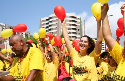 Teca Nelma aparece em 1° lugar em pesquisa de intenção de votos para eleições em Maceió