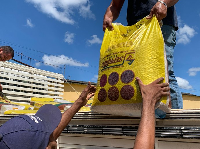 Coruripe recebe sementes de feijão para impulsionar renda e alimento com o Projeto Maná