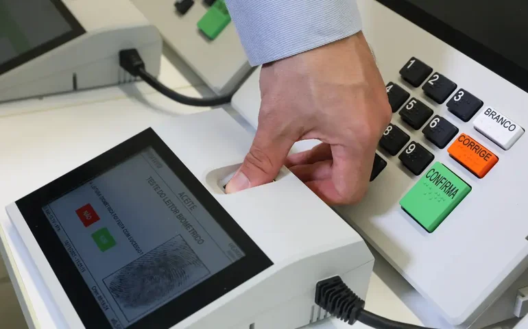 TSE decide que proibição ao voto de presos provisórios não valerá em 2026