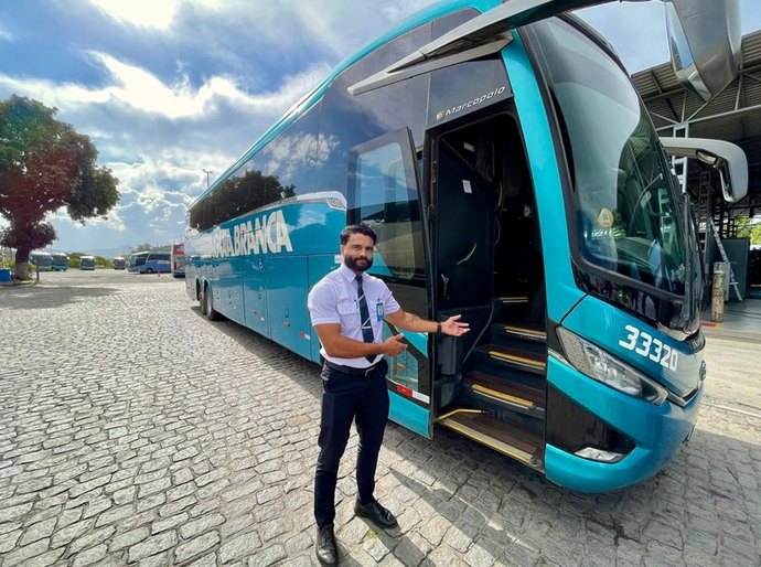 Viação Águia Branca aproveita vídeo viral para reforçar dicas de viagem para as férias