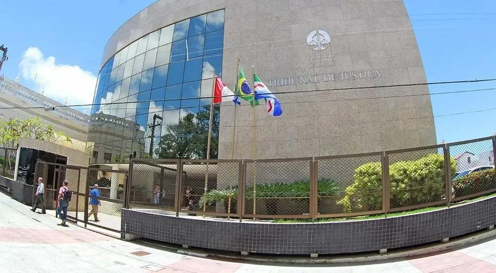 49947a878790e62df5ed08b14e691f9695e