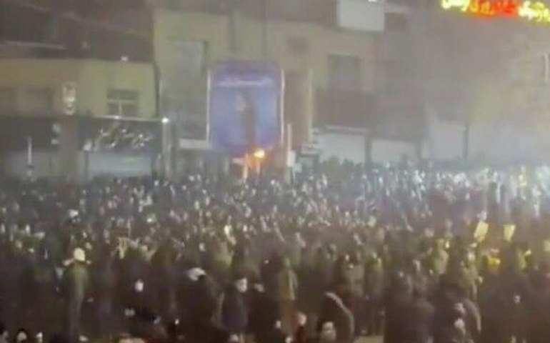 Irã detém suposto agente do Mossad durante onda de protestos