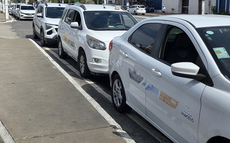 Maceió reabre credenciamento para novos taxistas; veja como se inscrever