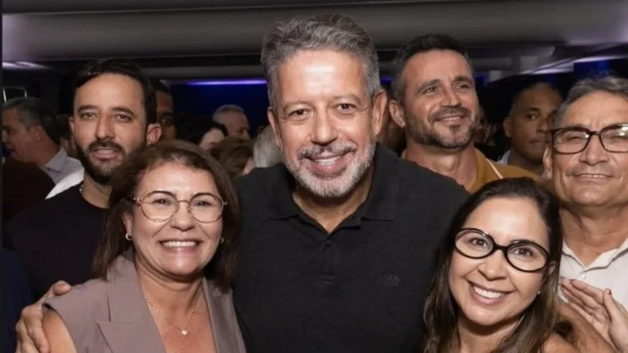 Arthur Lira leva pavimentação a Carneiros e comunidade de Furnas vai deixar décadas de isolamento para trás