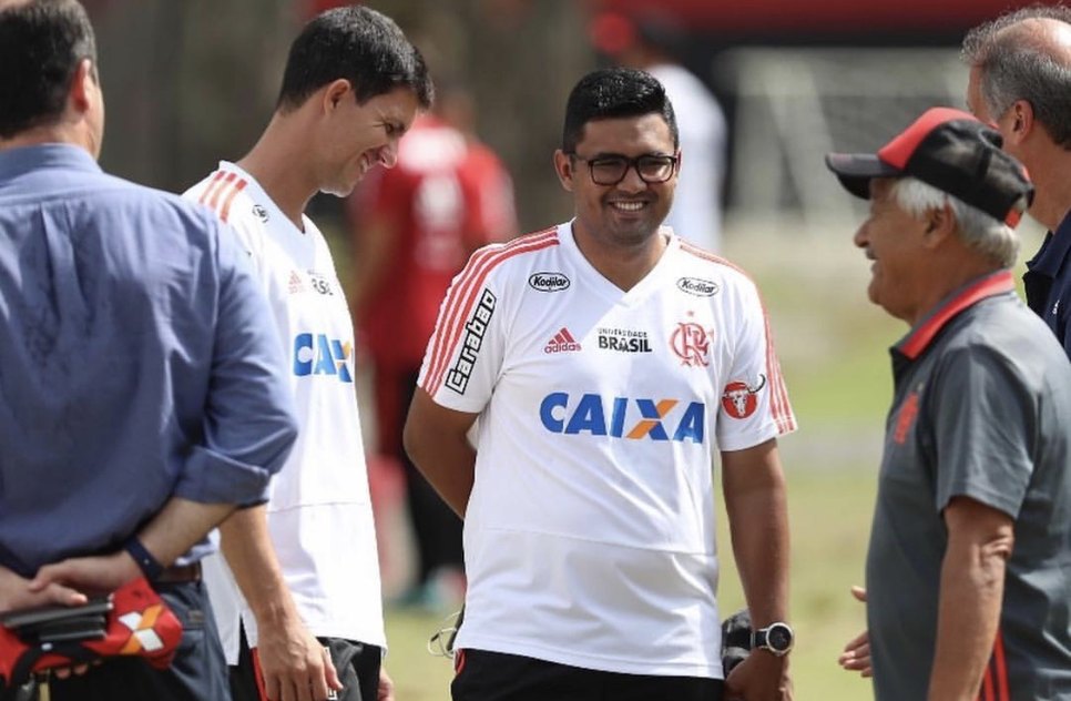 IGOR OLIVEIRA