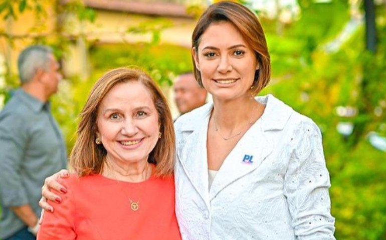 Michelle Bolsonaro pede que deputada retire prótese ocular durante evento do PL Mulher