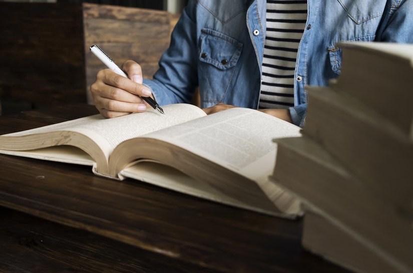 Enem: autores e livros mais citados e como se preparar para a prova
