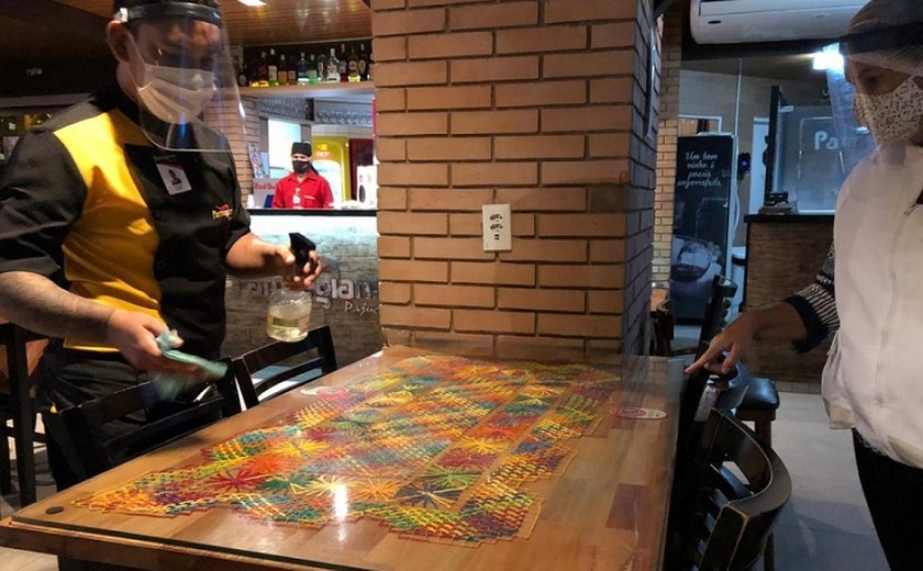 Força-tarefa mantém fiscalização em bares e restaurantes em Maceió
