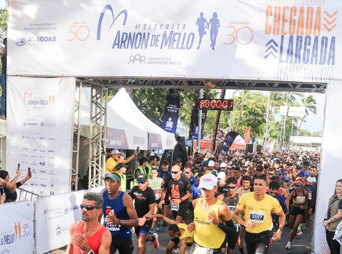 Trezentos doadores de sangue do Hemoal participam do IV Circuito Arnon de Mello de Corrida