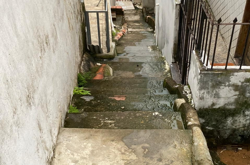 Aldo Loureiro pede para Seminfra recuperar escadaria na Travessa São José, no Barro Duro