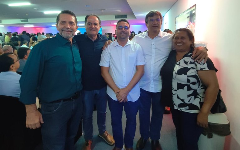 Unicafes-AL marca presença em posse dos novos secretários do estado de Alagoas