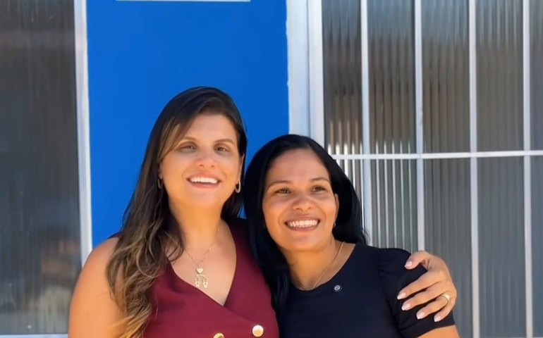 Prefeita Marcela Gomes entrega mais uma casa do programa Um Novo Lar em Novo Lino