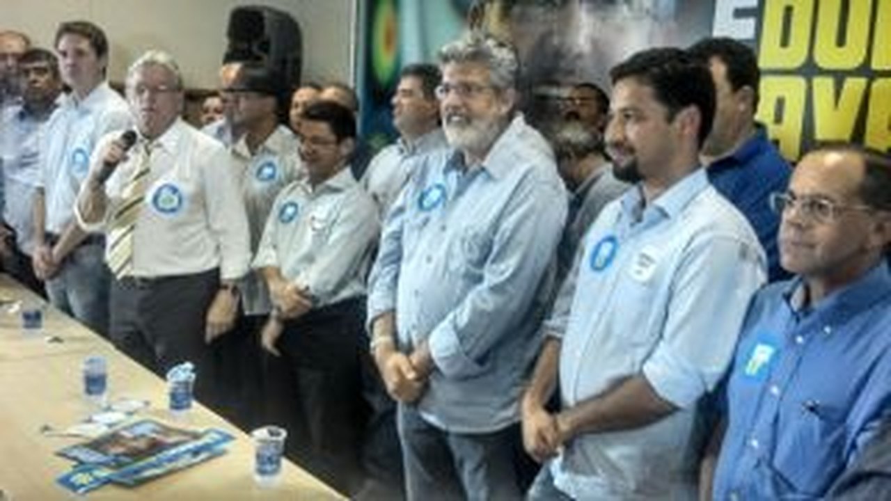 Tavares tem nome homologado pelo PSDB, sem vice e Senador definidos