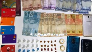 Comerciante é presa por vender cocaína dentro da loja em Itabaiana / Foto: Foto: SSP/SE