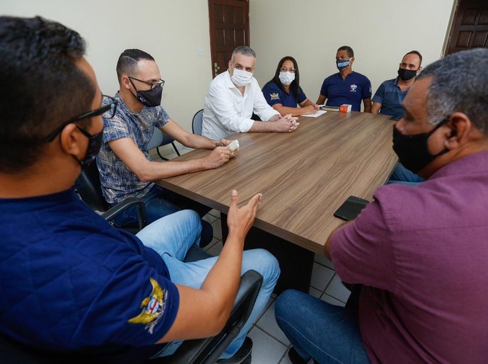 Alfredo Gaspar visita Associação de Cabos e Soldados de Alagoas
