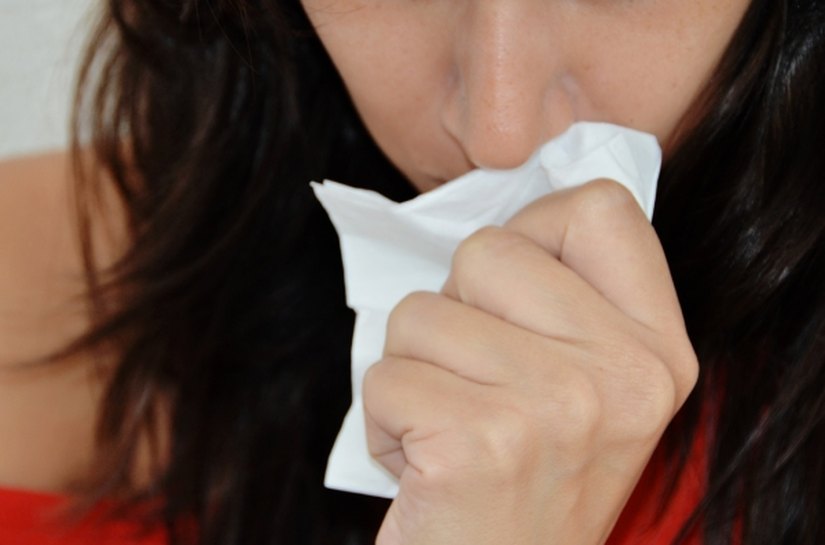 Pneumologista esclarece dúvidas sobre tuberculose aos profissionais do HGE